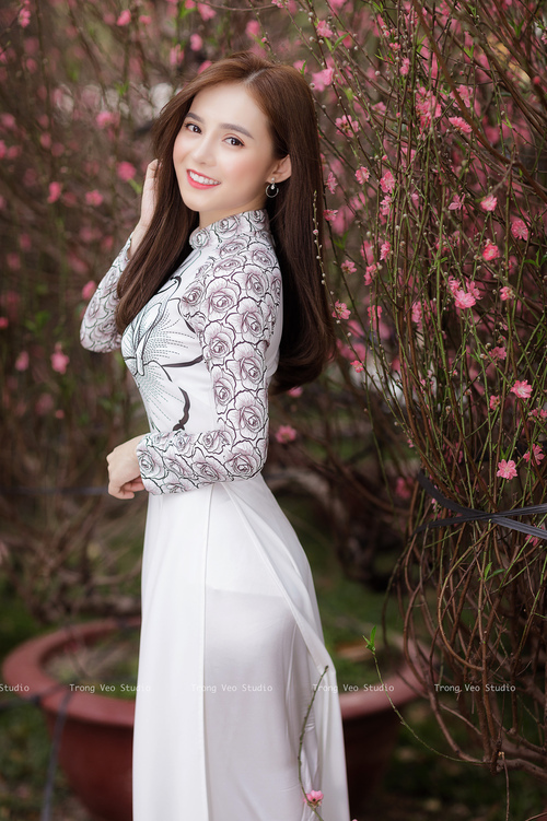 九游娱乐官网 (JIUYOU)-足球盛事热情洋溢，观众尽情欢笑，足球的盛宴