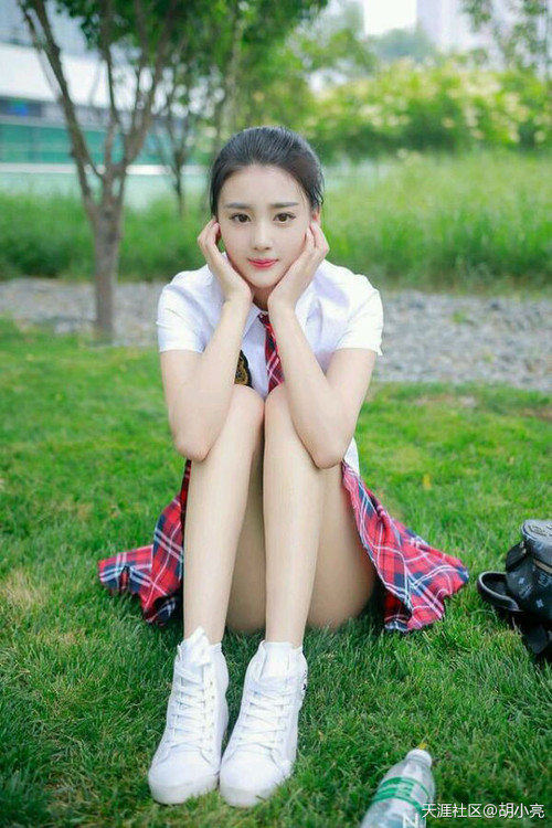 -马竞防线表现出色，稳固防守保持不败，马竞战术打法