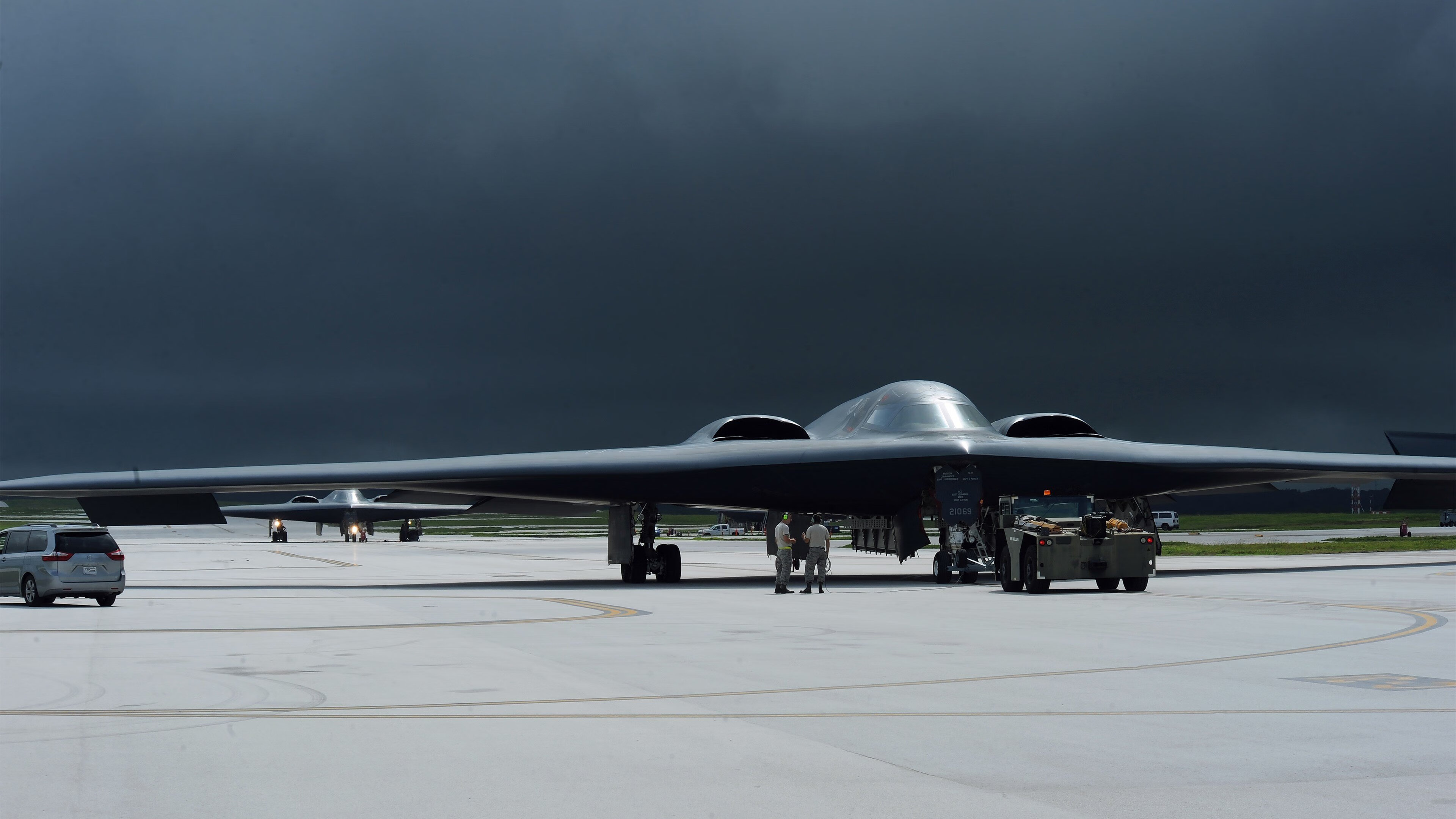 中国女排集体观看老比赛视频复盘，中国女排集锦