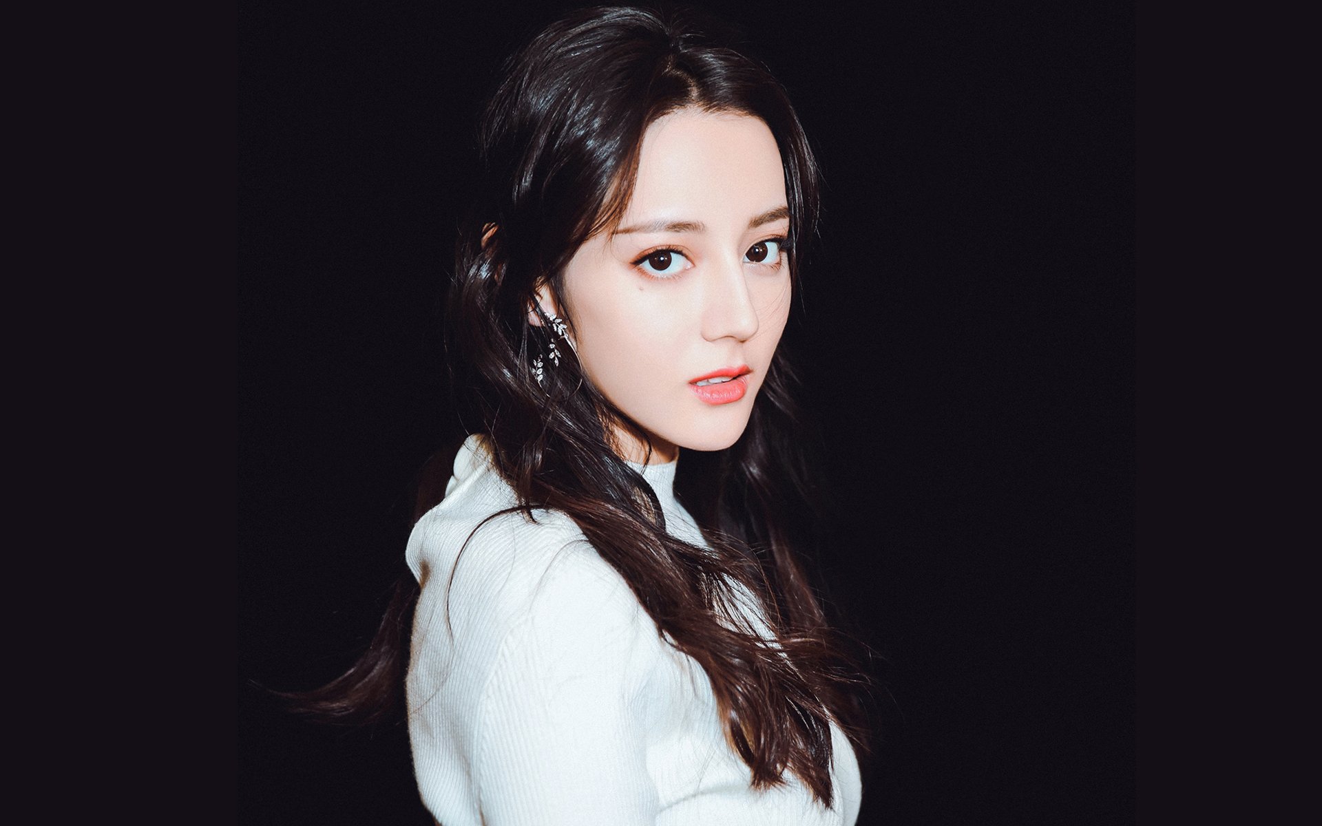 英超争夺激烈，各豪门争分夺秒